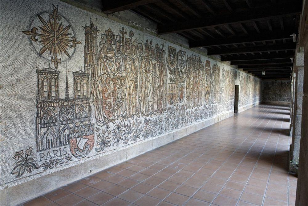 Отель Hospederia Monasterio De Пойо Экстерьер фото